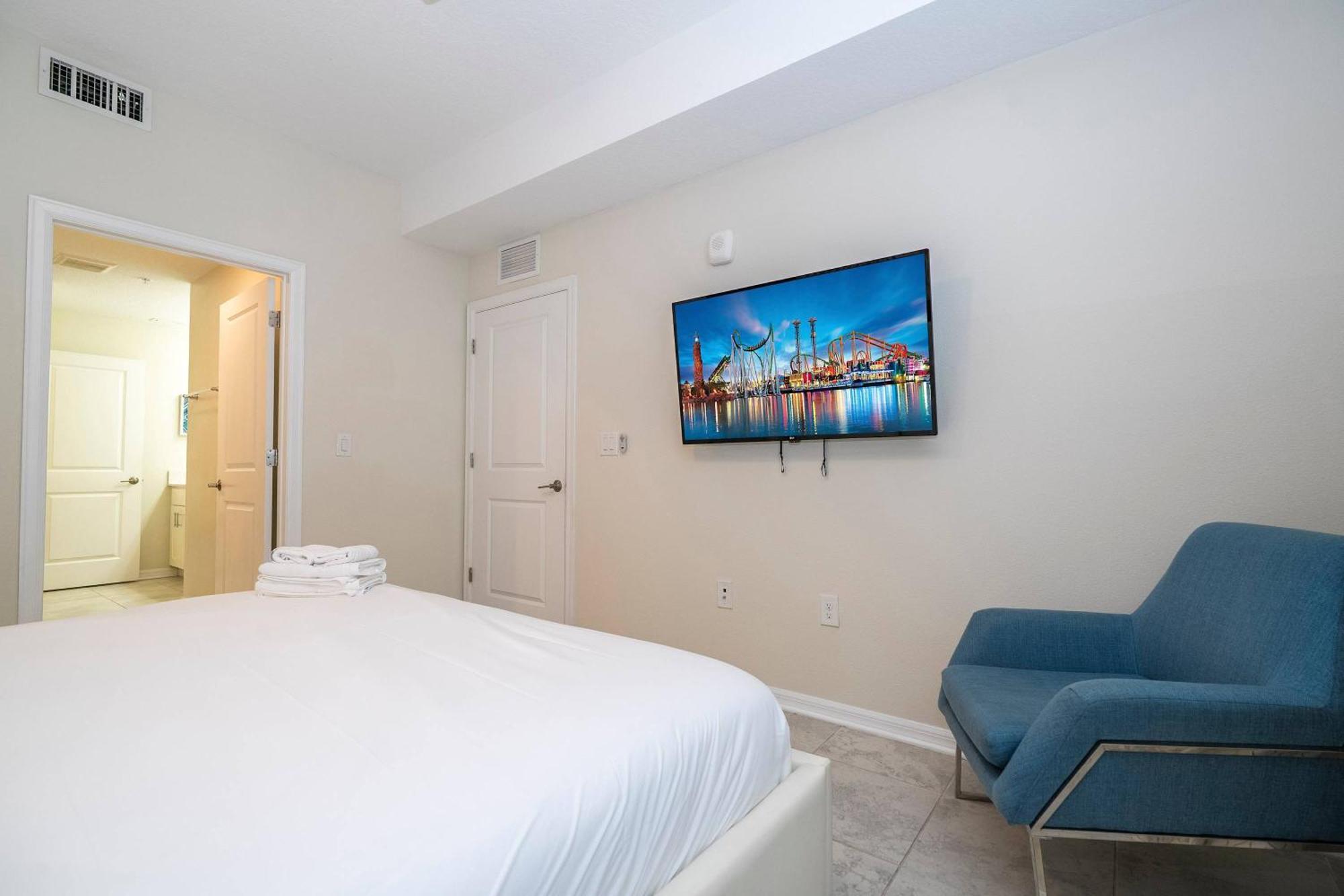 Gorgeous 2bd Close To At Storey