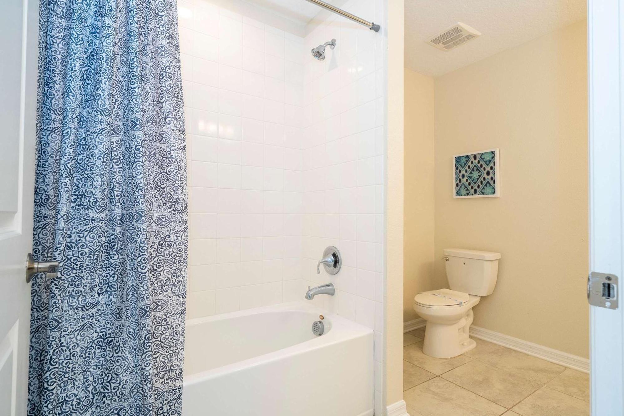 Gorgeous 2bd Close To At Storey