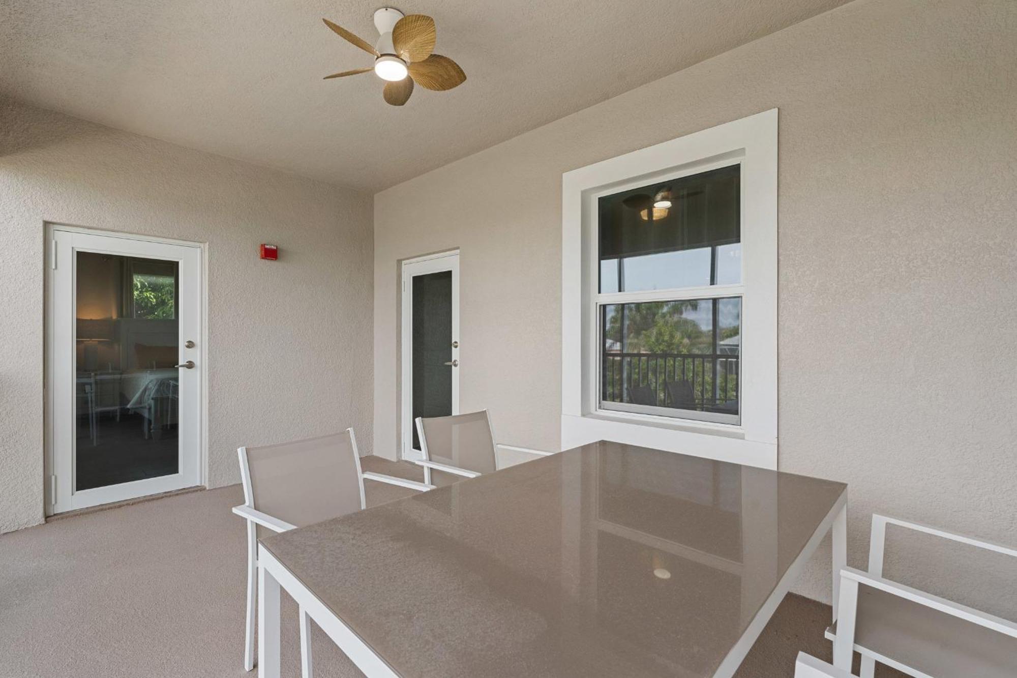 Gulf Access With Boat Slip, Heated Saltwater Pool - Bacino Vistas 205 & 208 - Roelens