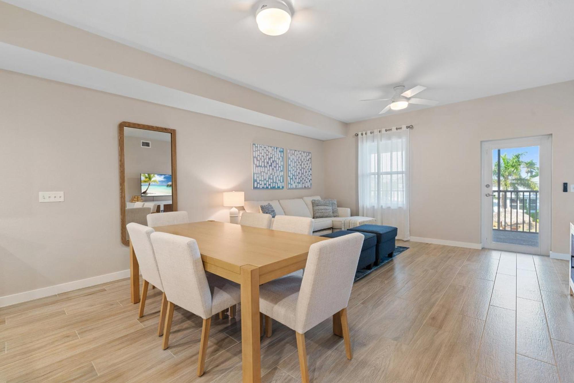 Holiday home Gulf Access With Boat Slip, Heated Saltwater Pool - Bacino Vistas 205 & 208 - Roelens *