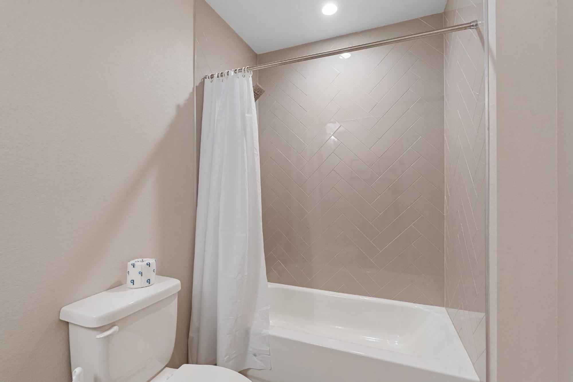 Holiday home Gulf Access With Boat Slip, Heated Saltwater Pool - Bacino Vistas 205 & 208 - Roelens Cape Coral