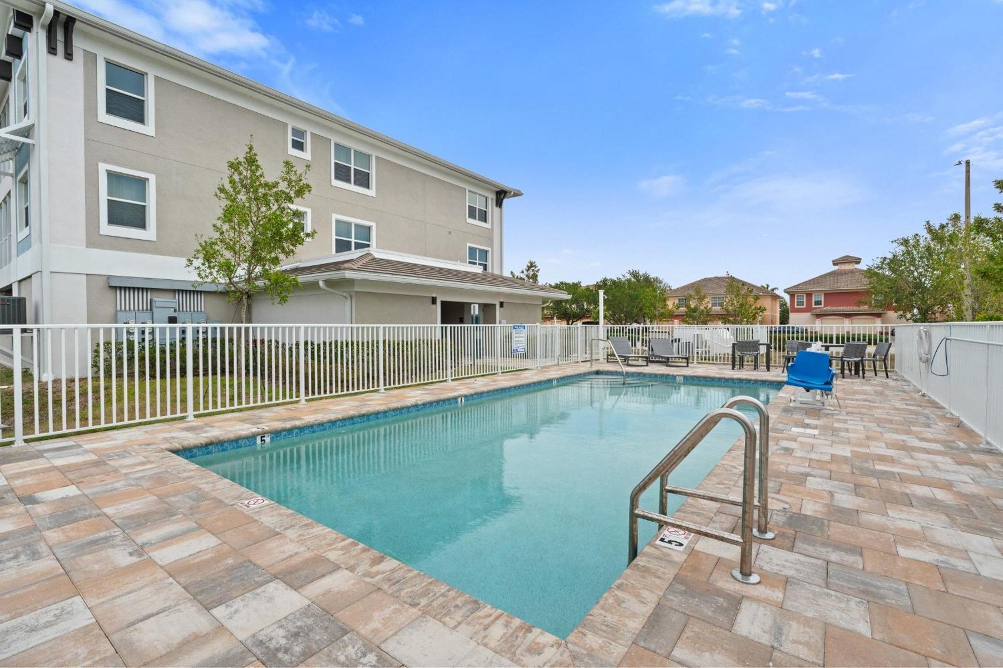 Holiday home Gulf Access With Boat Slip, Heated Saltwater Pool - Bacino Vistas 205 & 208 - Roelens *