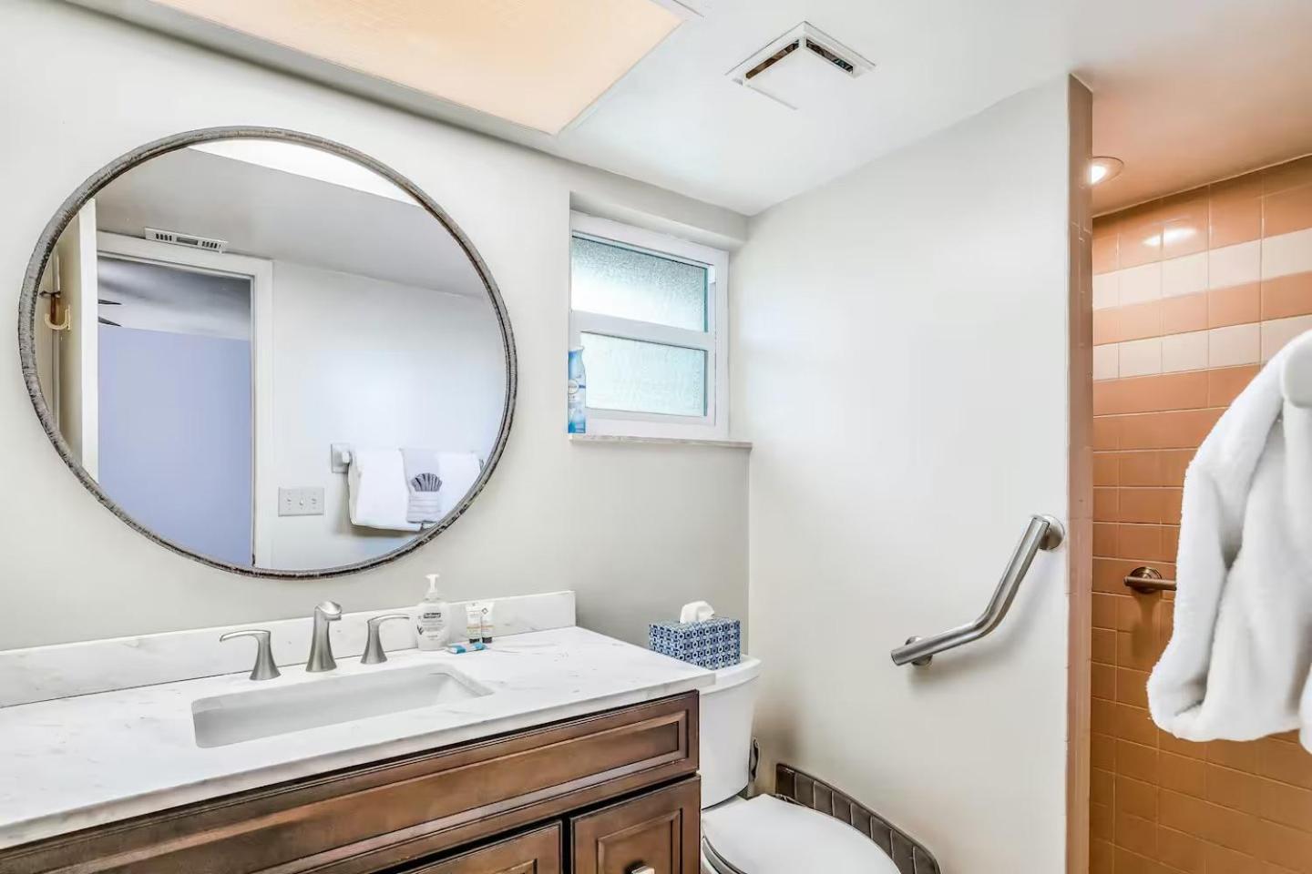 Fresh Water Canal, Pet Friendly & Bikes - Coral Cove - Roelens Vacations *