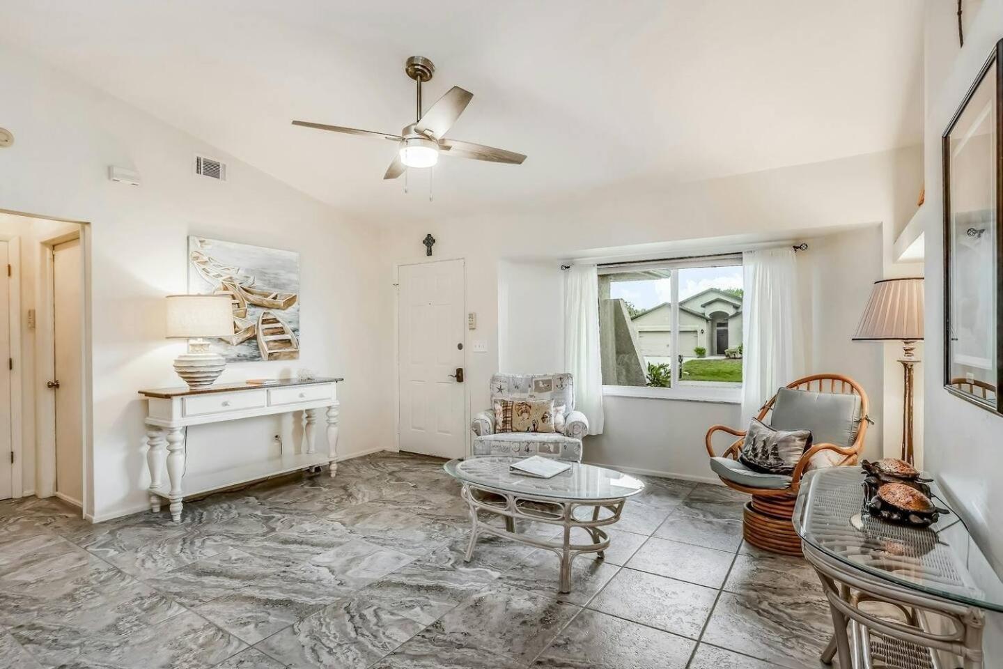 Fresh Water Canal, Pet Friendly & Bikes - Coral Cove - Roelens Vacations * Cape Coral