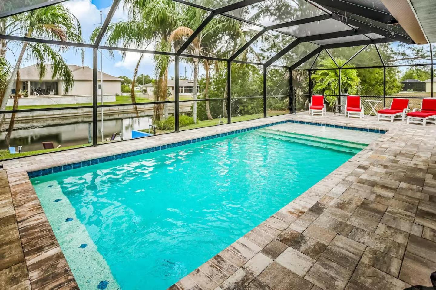 Holiday home Fresh Water Canal, Pet Friendly & Bikes - Coral Cove - Roelens Vacations