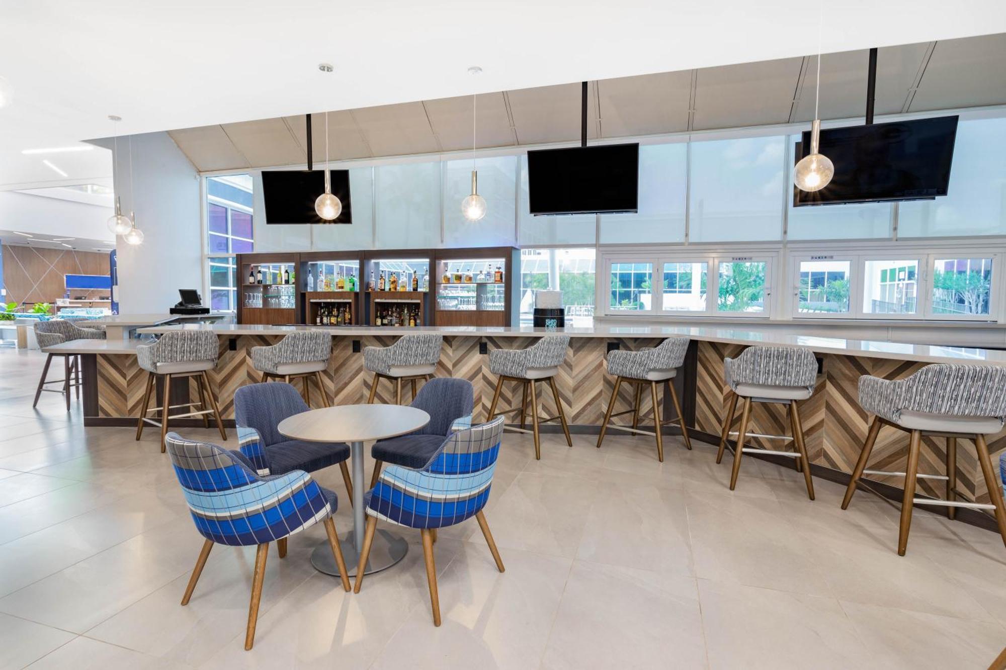 Resort Kissimmee By The Parks By Ihg Four Corners