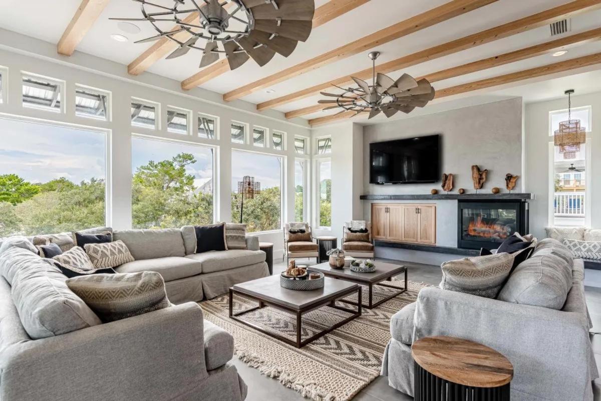 30A Beach Gem Mansion W/ Pool, Golf Cart & Bikes! Holiday home