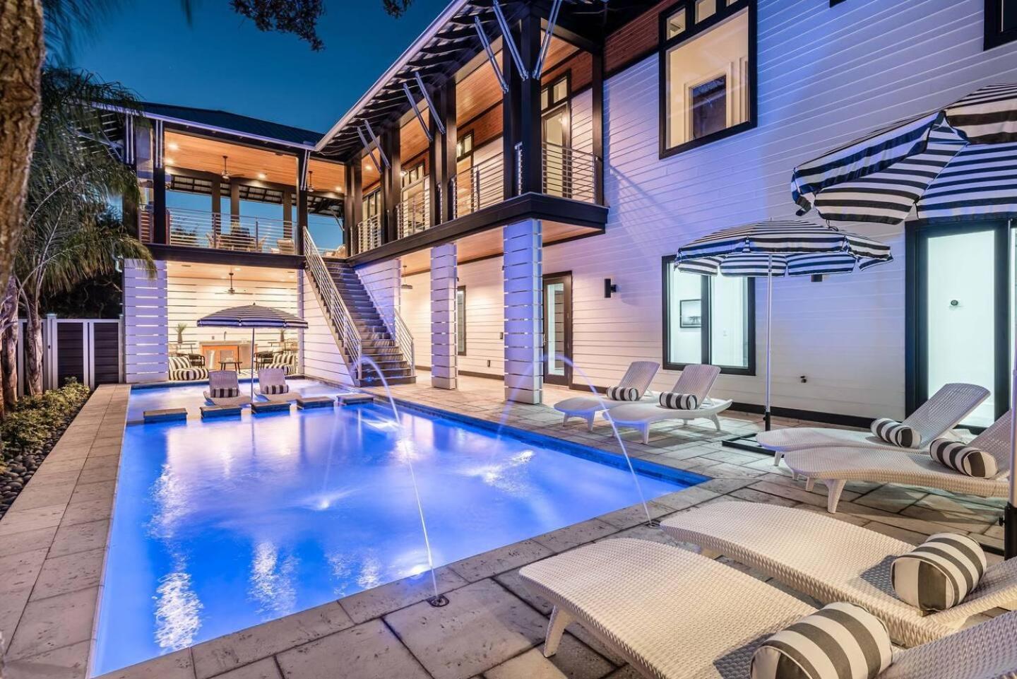Holiday home 30A Beach Gem Mansion W/ Pool, Golf Cart & Bikes!