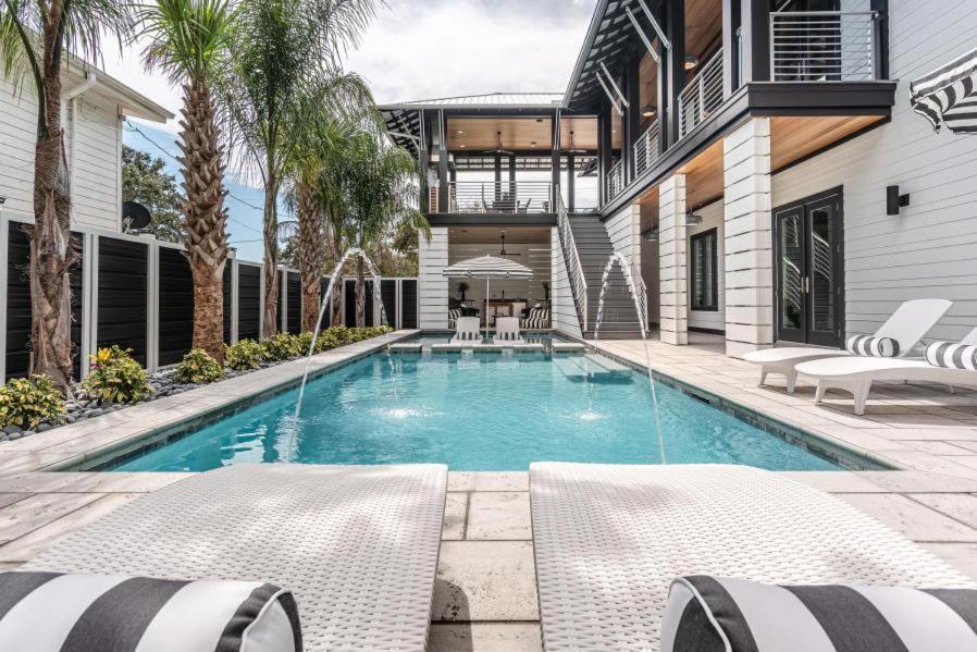 Holiday home 30A Beach Gem Mansion W/ Pool, Golf Cart & Bikes! Santa Rosa Beach