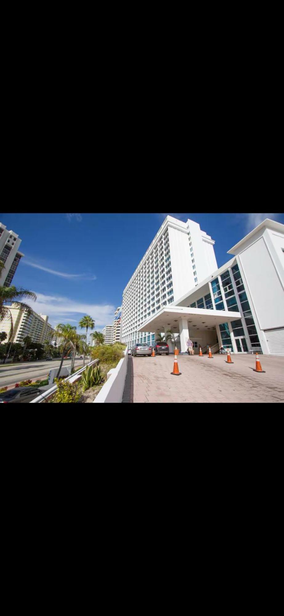 Aparthotel Castle Studio,tennis Court And Swimming Pool With Access Miami Beach