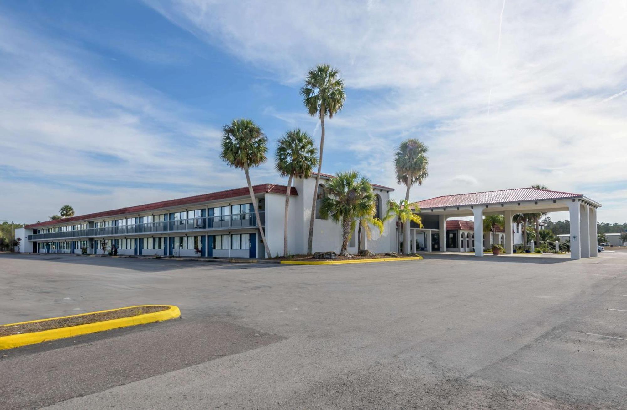 Hotel 6-spring Hill, Fl - 2*