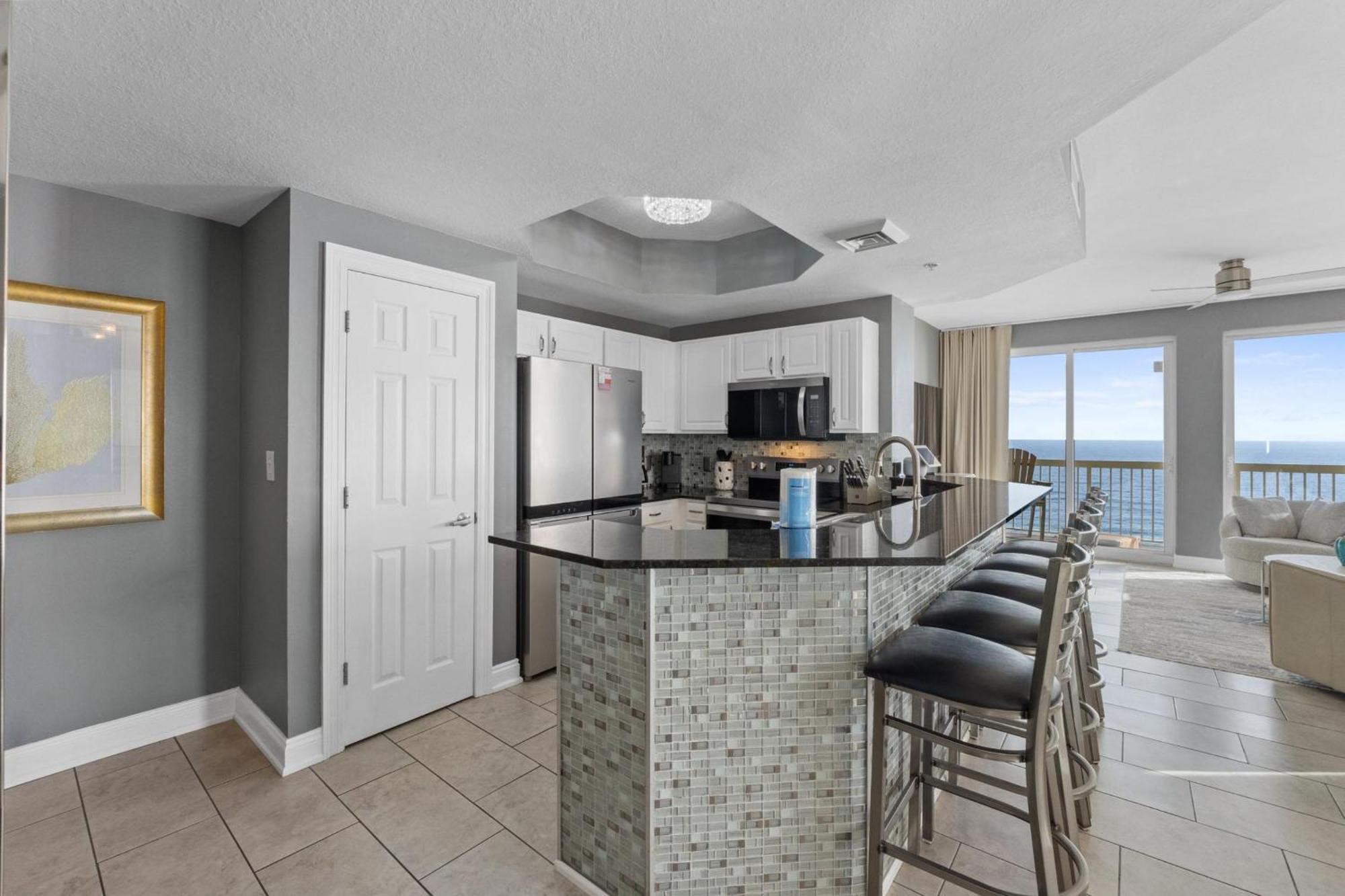 Apartment Calypso Towers