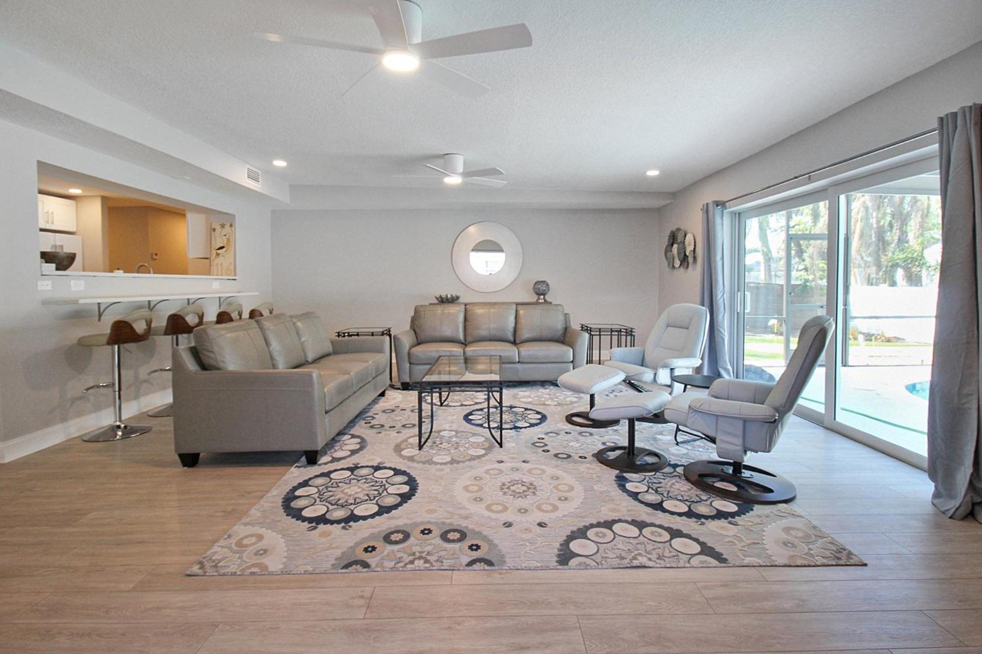 Spacious Pool Game Putting Close To Sunstoppable Holiday home