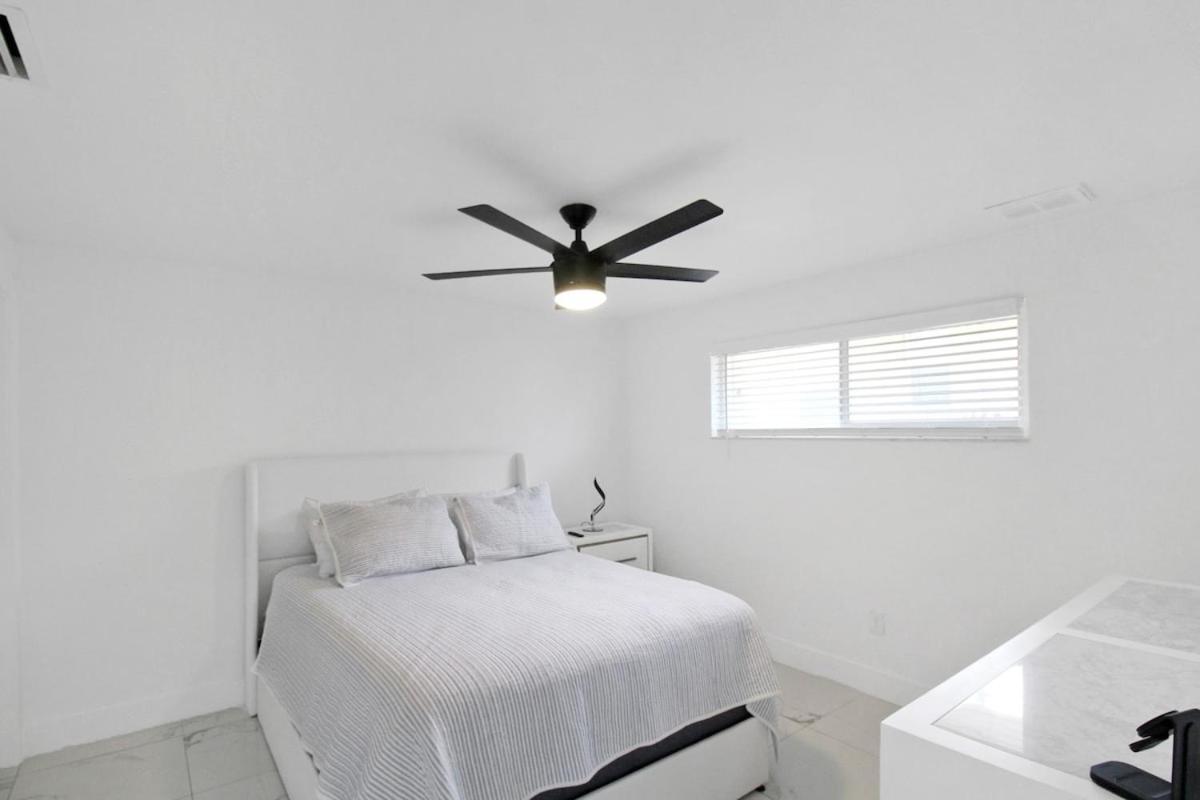 Chic & Modern Canal-front Retreat With Private Pool - Azure Tides Punta Gorda