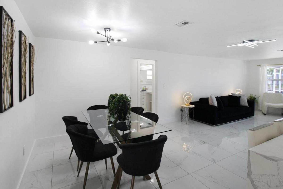 Chic & Modern Canal-front Retreat With Private Pool - Azure Tides * Punta Gorda