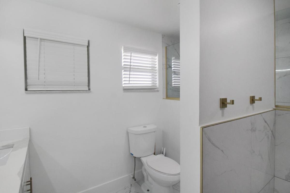 Chic & Modern Canal-front Retreat With Private Pool - Azure Tides Punta Gorda