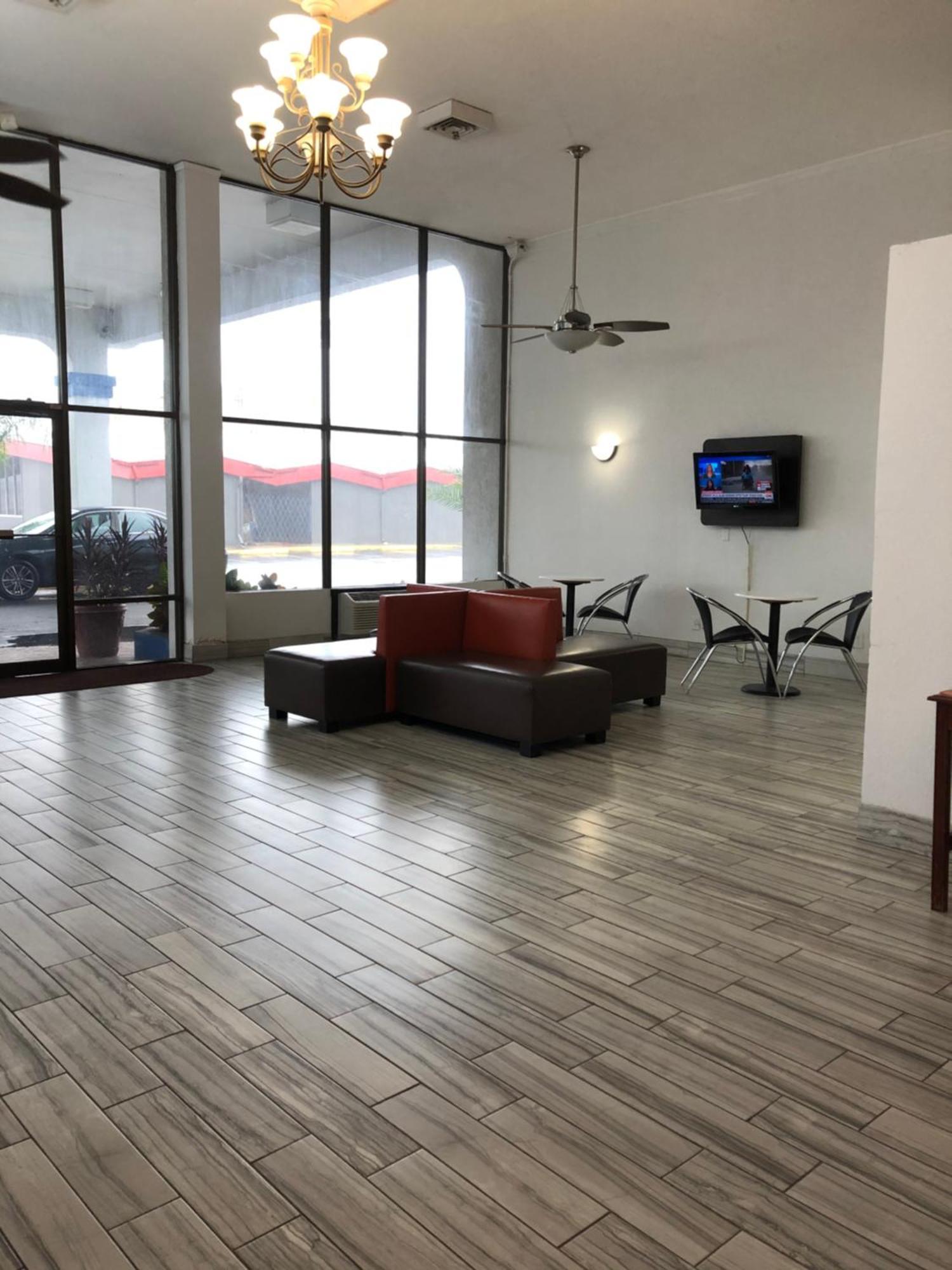 6-daytona Beach, Fl - Speedway Hotel 2*