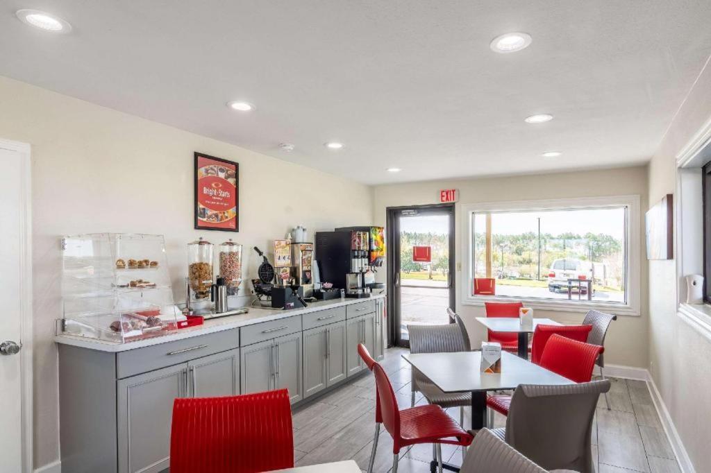 Hotel Econo Crestview