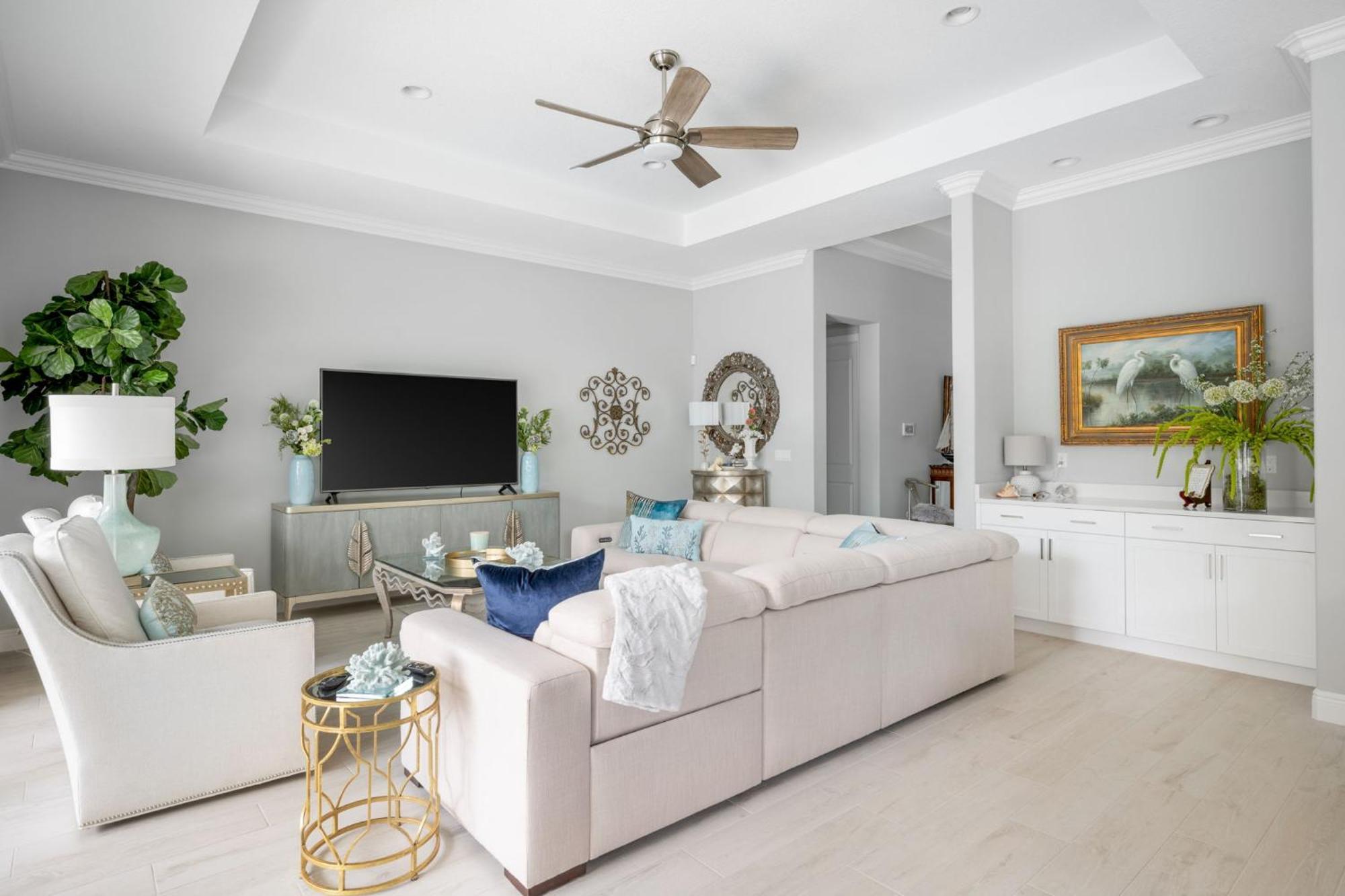 Beachside Bliss 3br, Heated Pool, Sleeps 10! * Sebastian