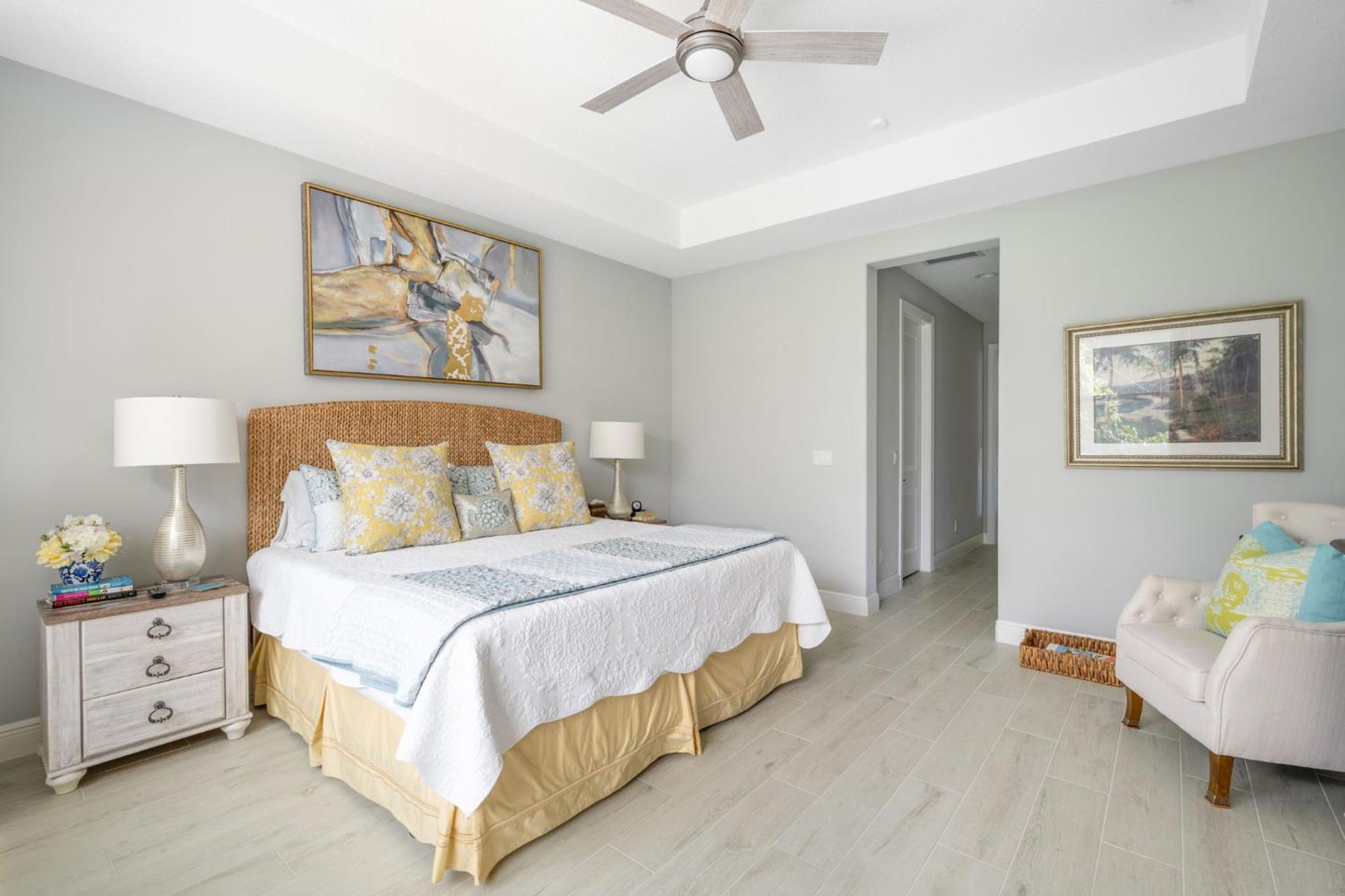 Beachside Bliss 3br, Heated Pool, Sleeps 10! Sebastian