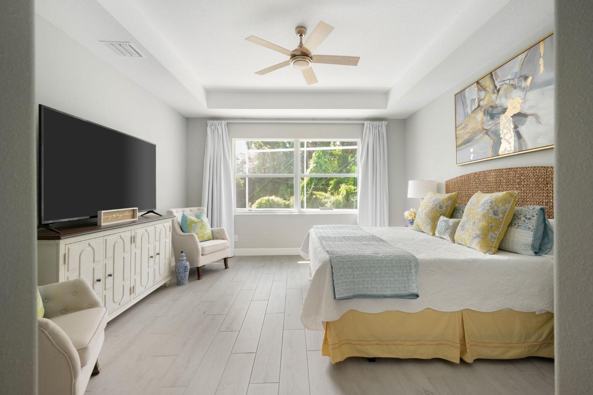 Holiday home Beachside Bliss 3br, Heated Pool, Sleeps 10! *
