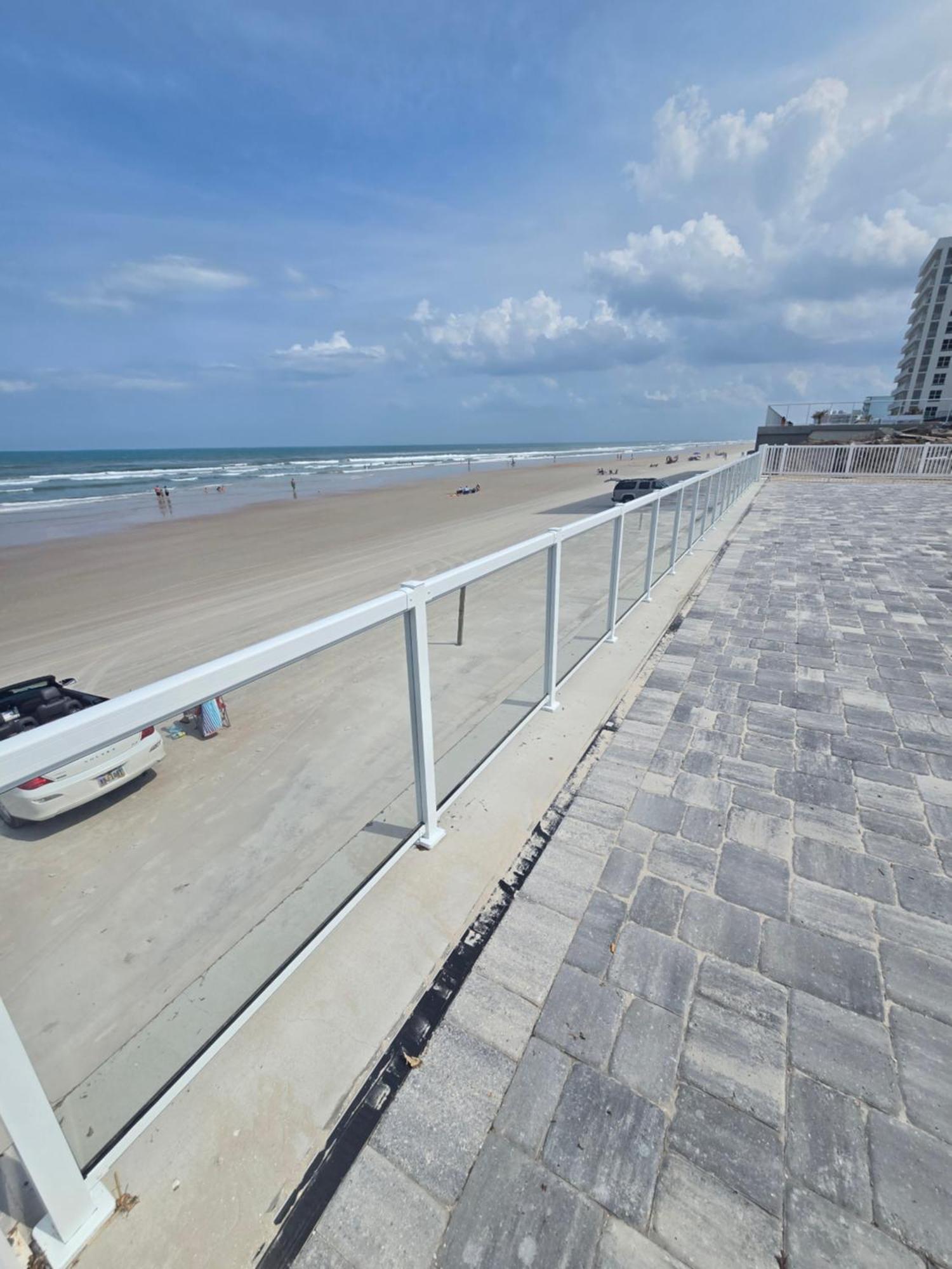 Aparthotel Oceanview W Balcony - Castaways
