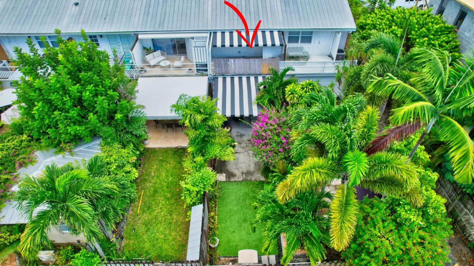 Magnificent Townhome Steps From Atlantic Ave Holiday home *