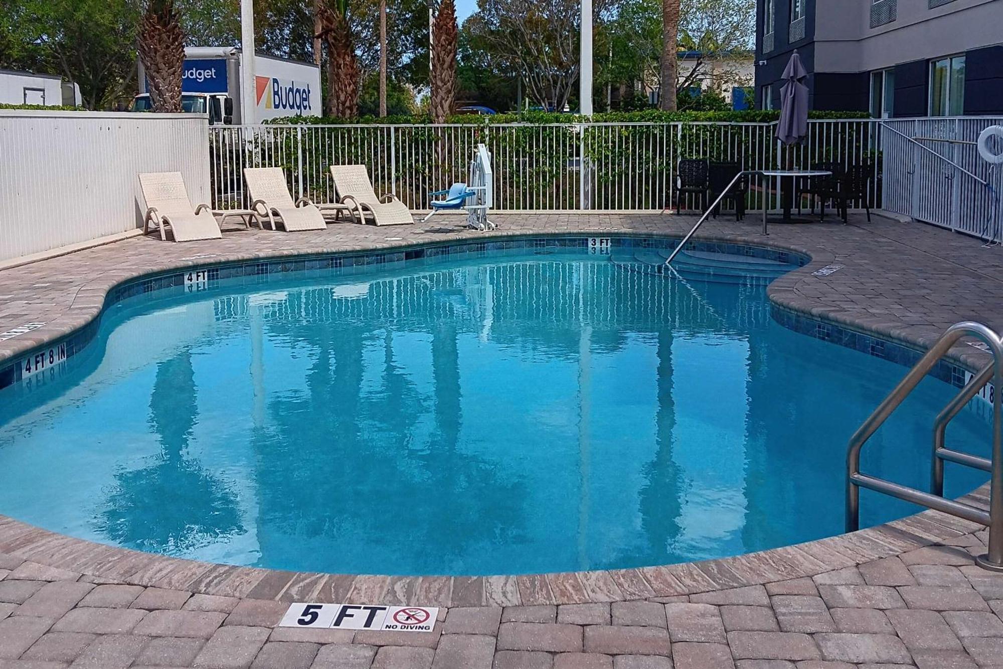 Hotel Comfort Sawgrass 3*
