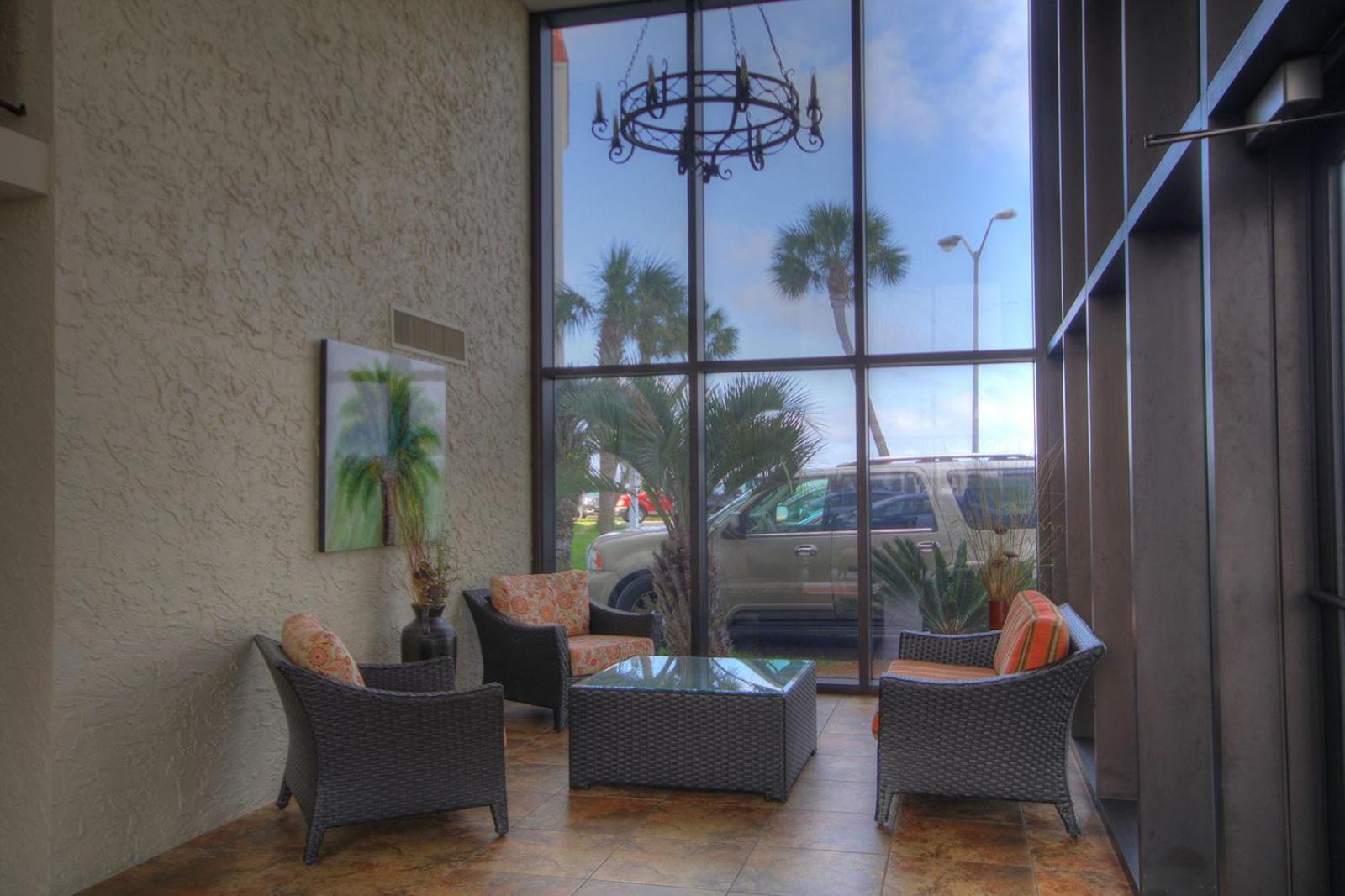 El Matador 317 - Walk Right Out To The Pool And The Beach!