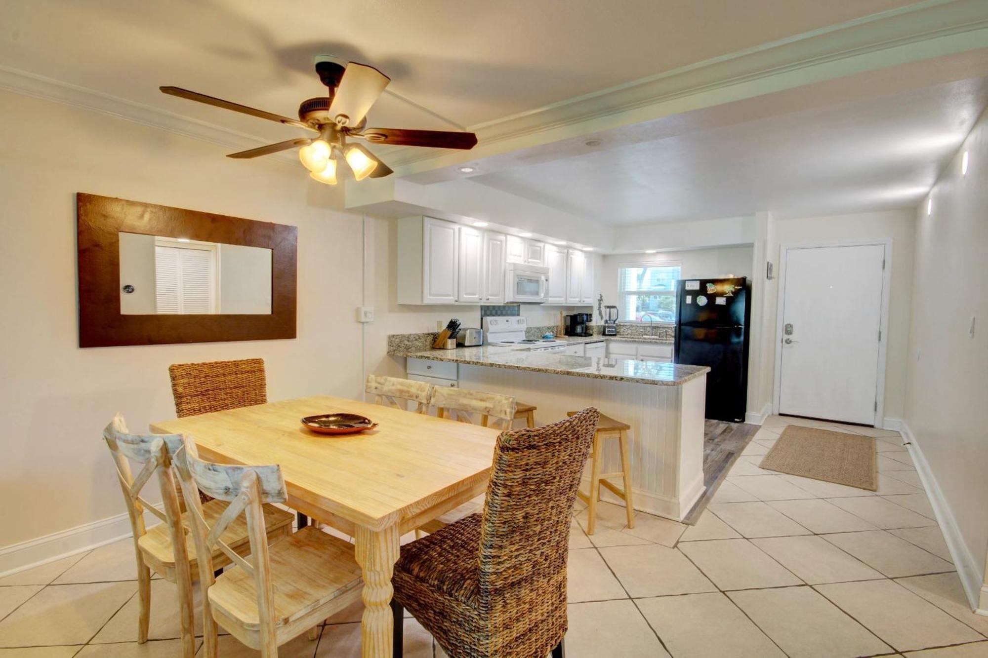 Holiday home El Matador 317 - Walk Right Out To The Pool And The Beach! *