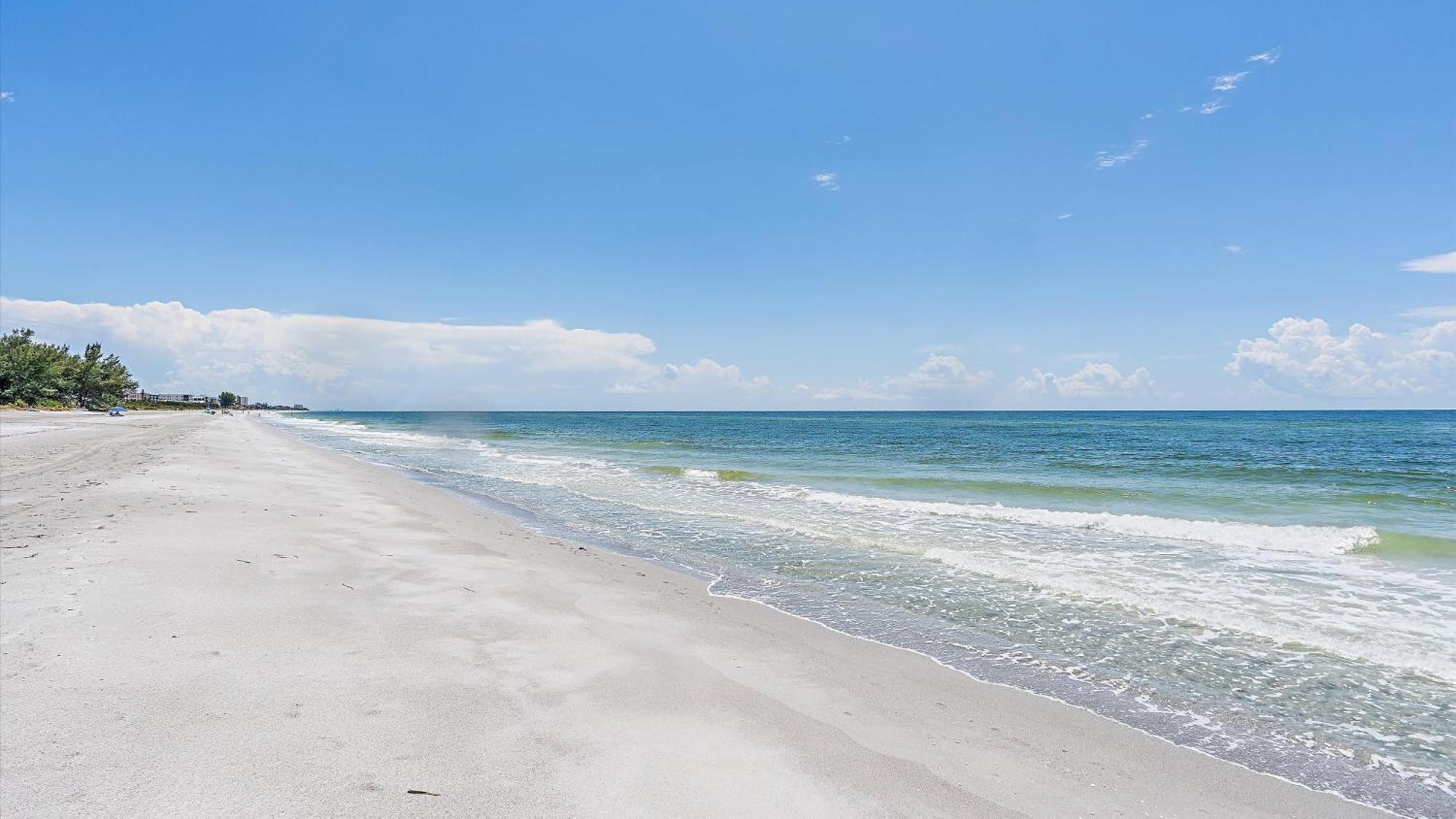 Apartment Just Beachy Longboat Key