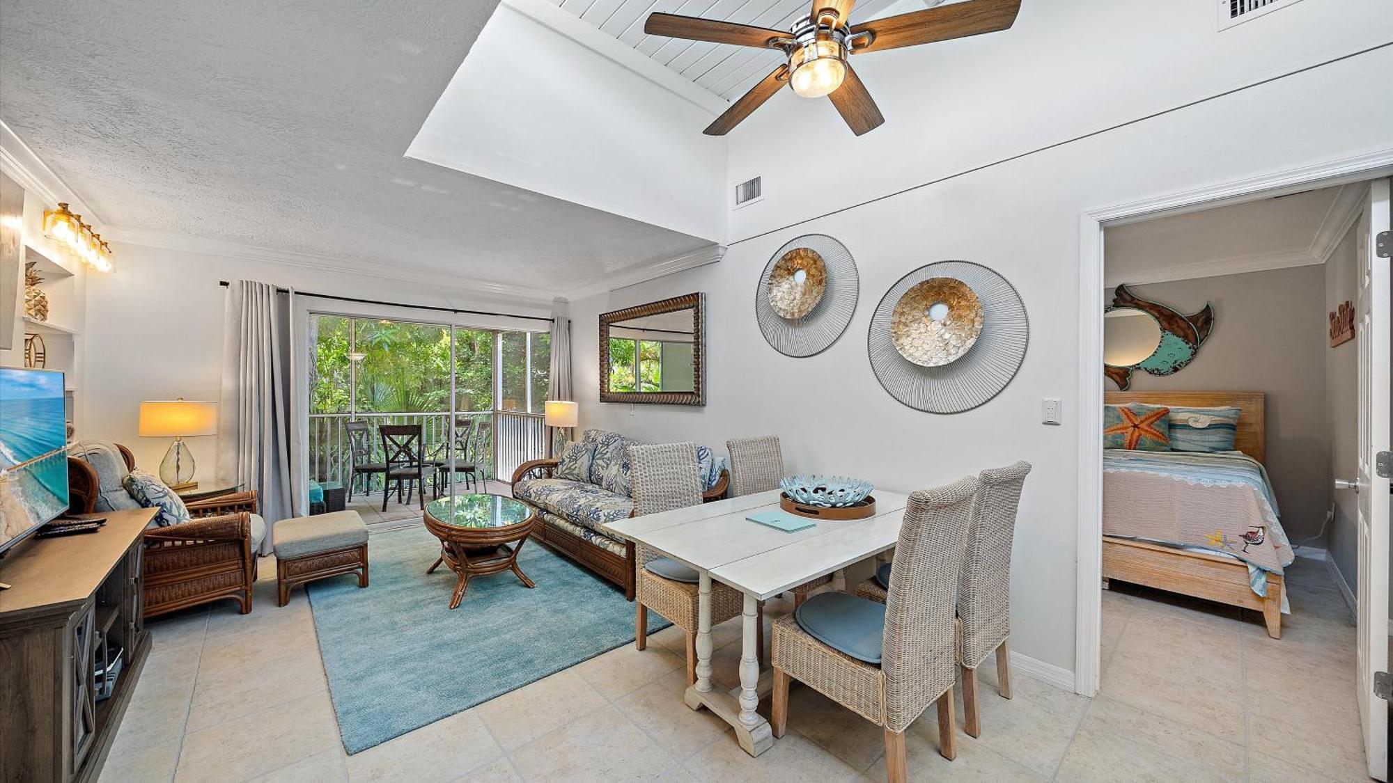 Just Beachy Apartment Longboat Key