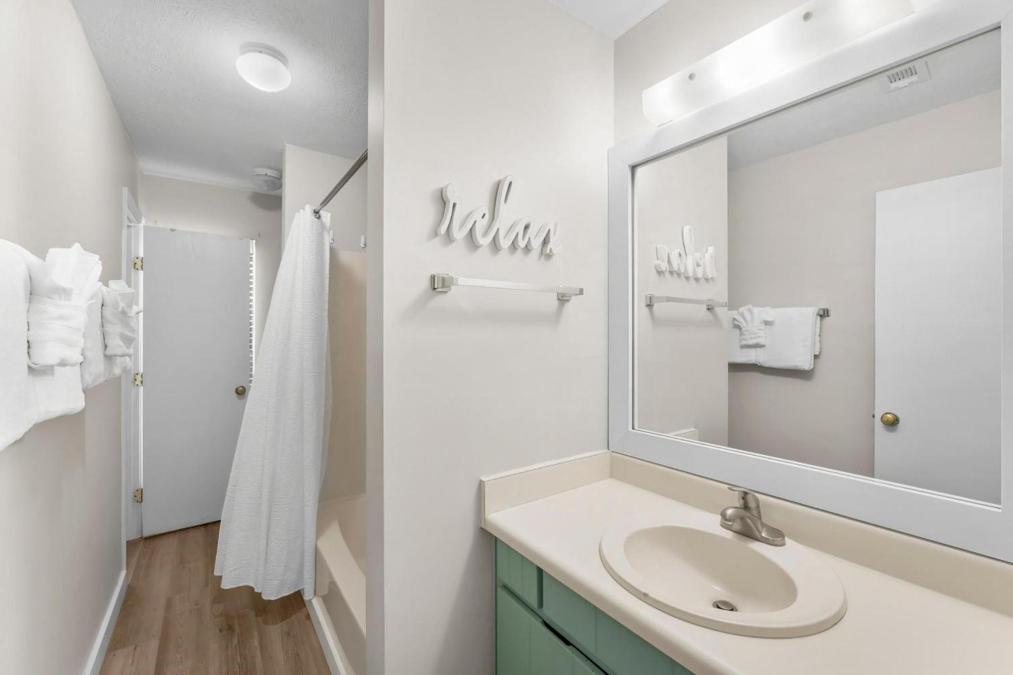 Apartment Endless Summer By Panhandle Getaways Panama City Beach
