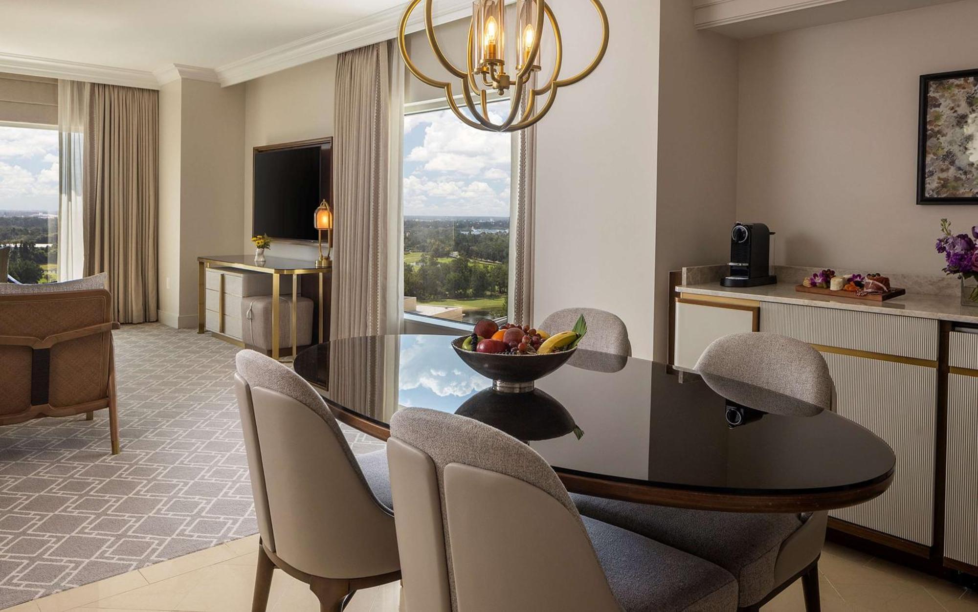 Resort Waldorf Astoria Orlando - An Official Walt World