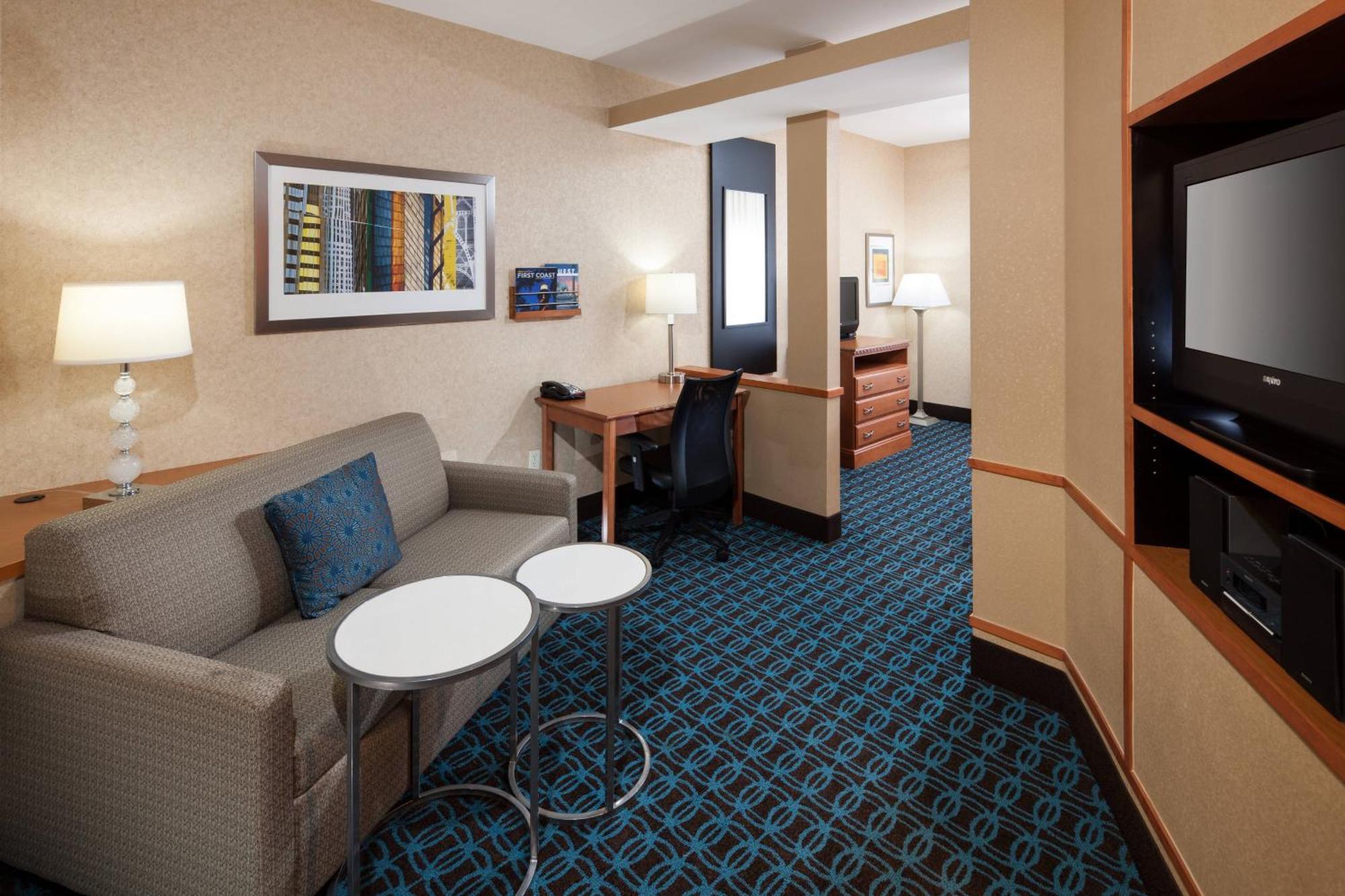 Fairfield & Butler Boulevard 3*