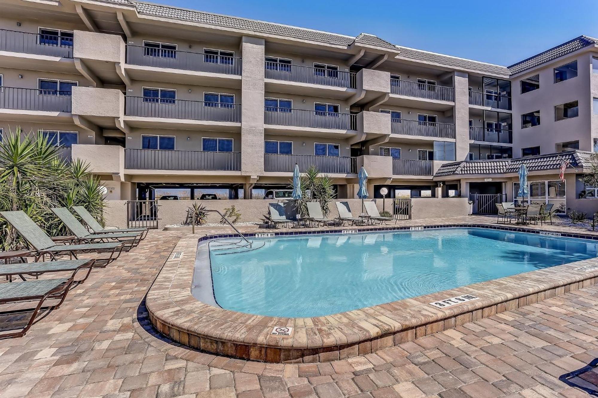 Oceans Of Amelia - 105 Apartment *