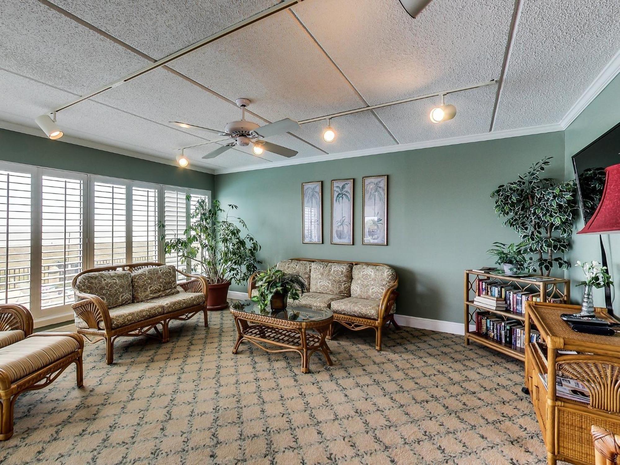 Oceanview Amelia South Apartment