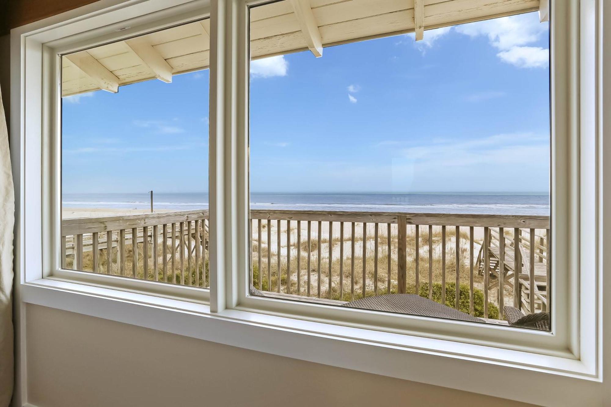 Hotel Oceanfront Pet Friendly Unit