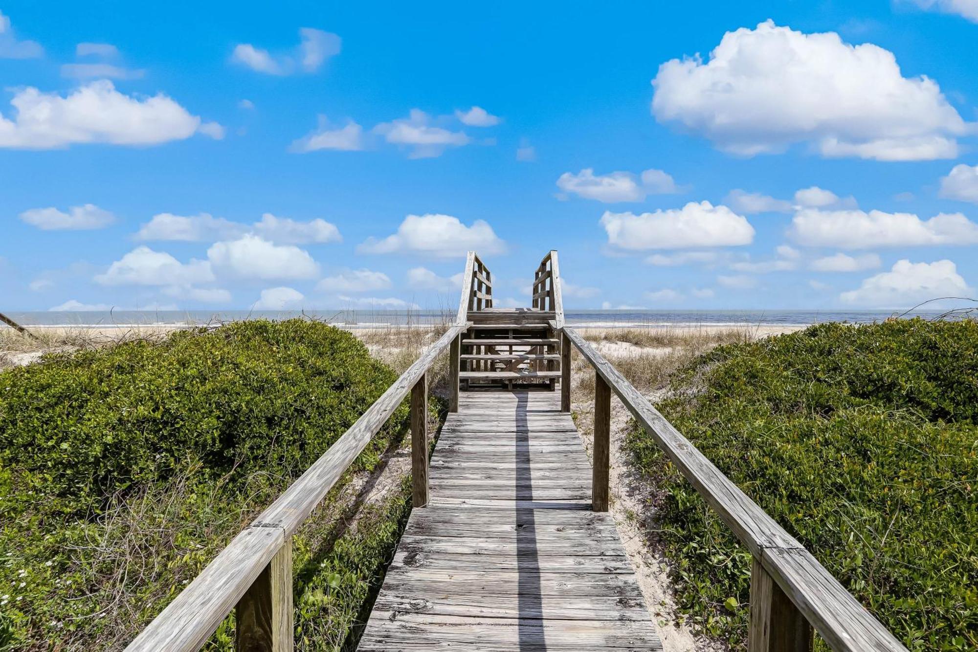 Hotel Oceanfront Pet Friendly Unit Fernandina Beach
