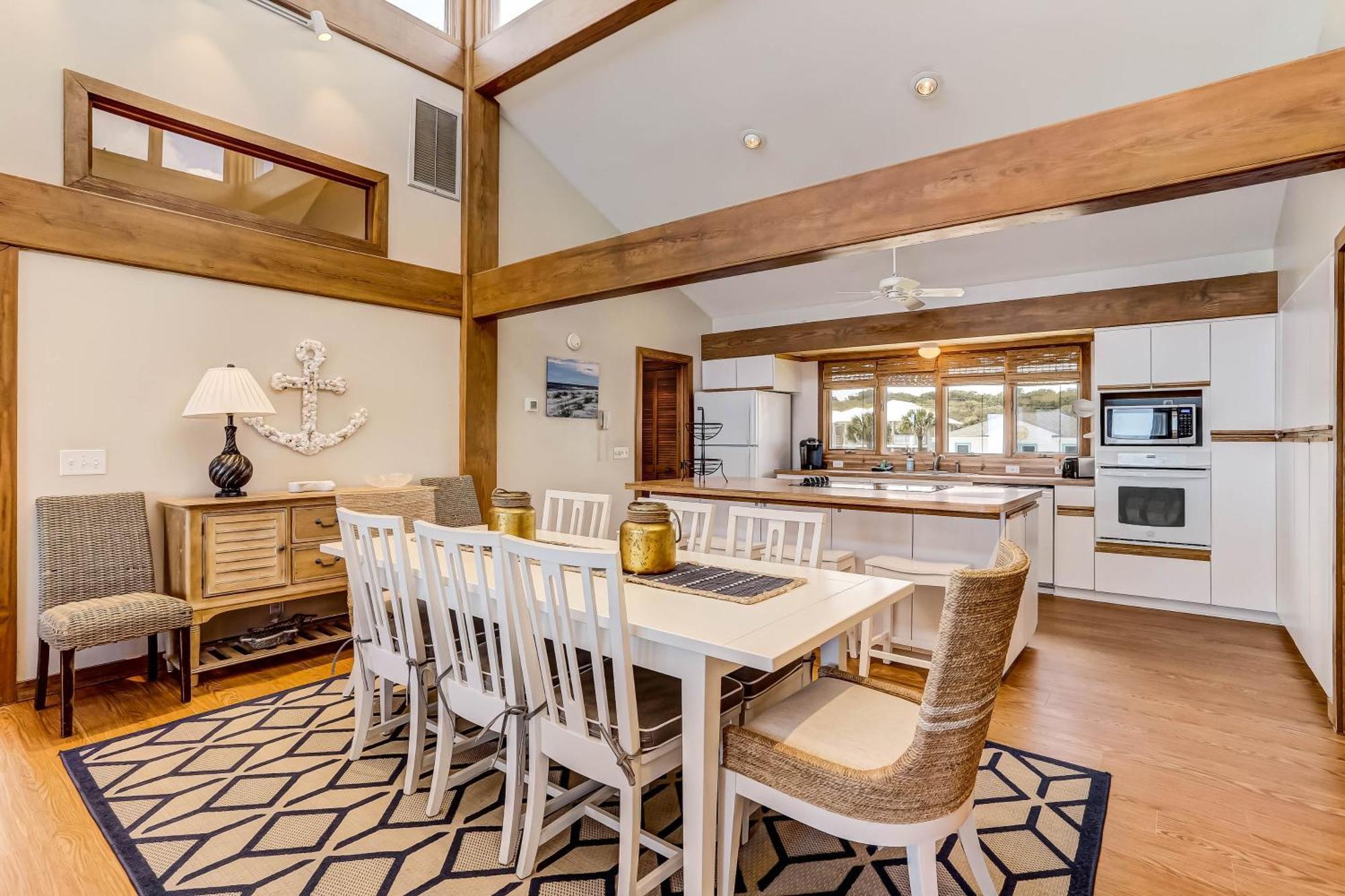 Hotel Oceanfront Pet Friendly Unit
