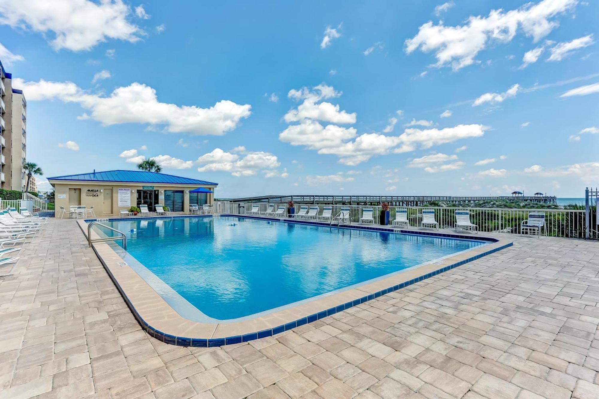 Apartment Beachview End Unit