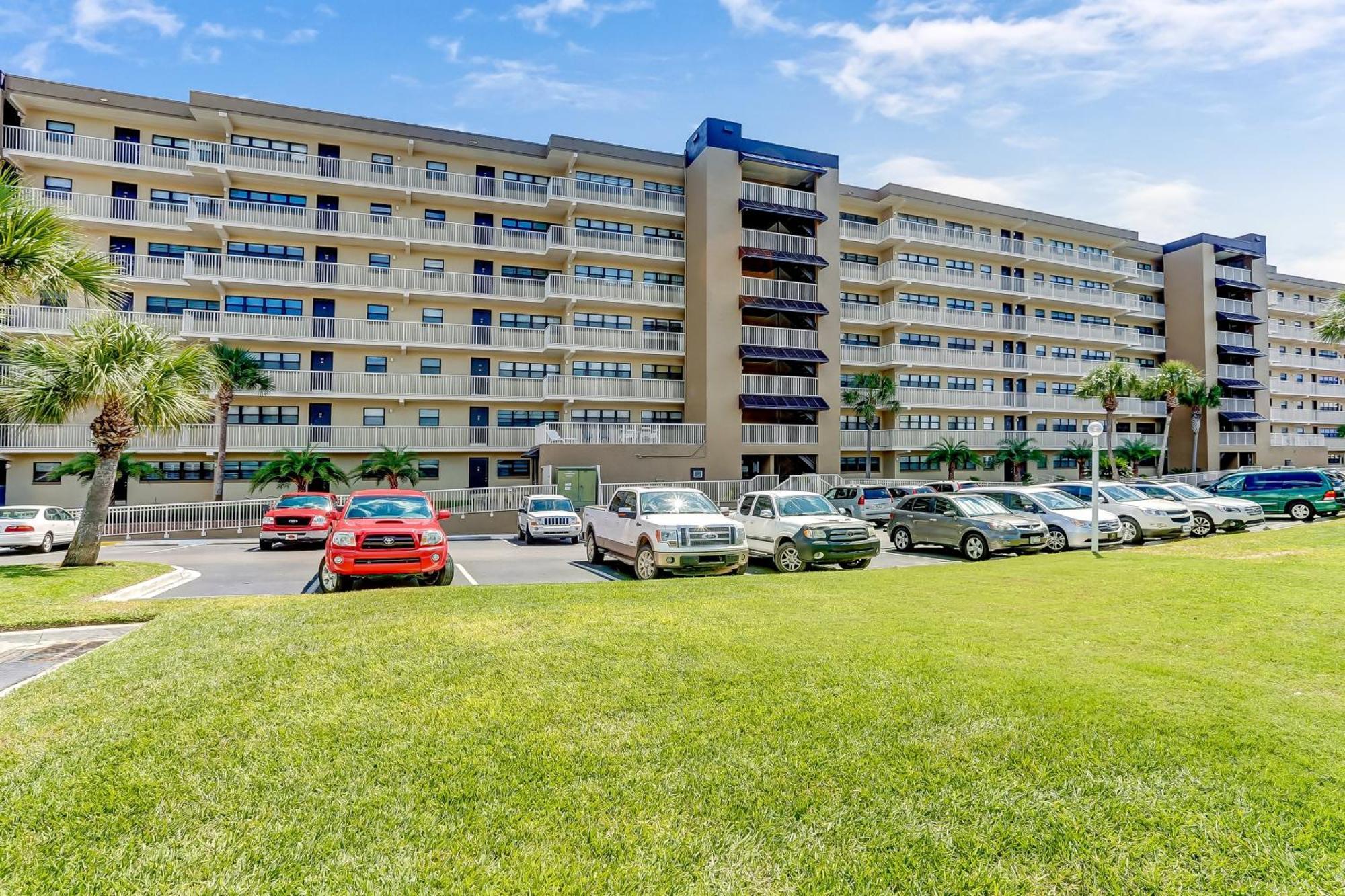 Beachview End Unit Apartment