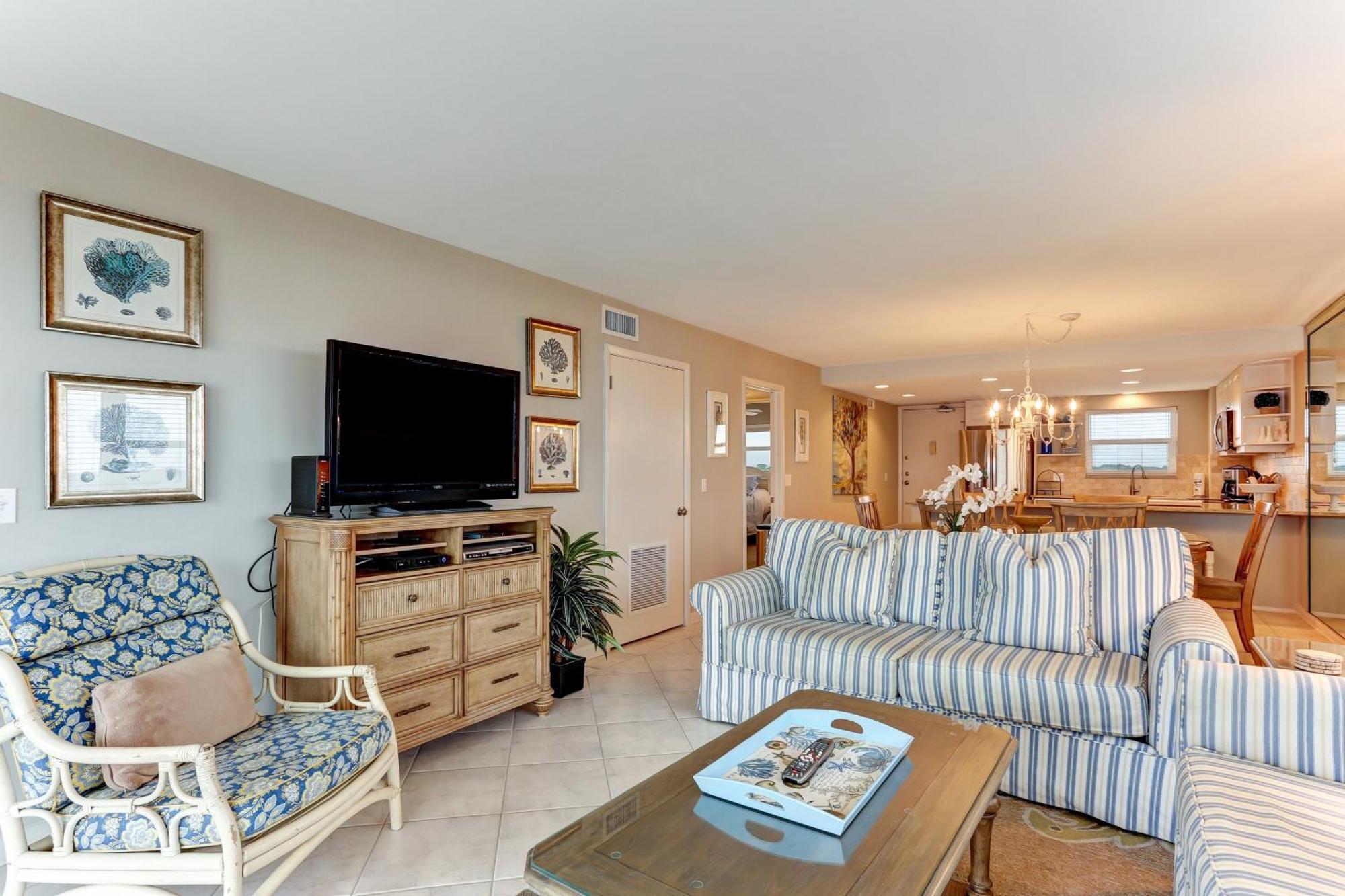 Beachview End Unit Apartment