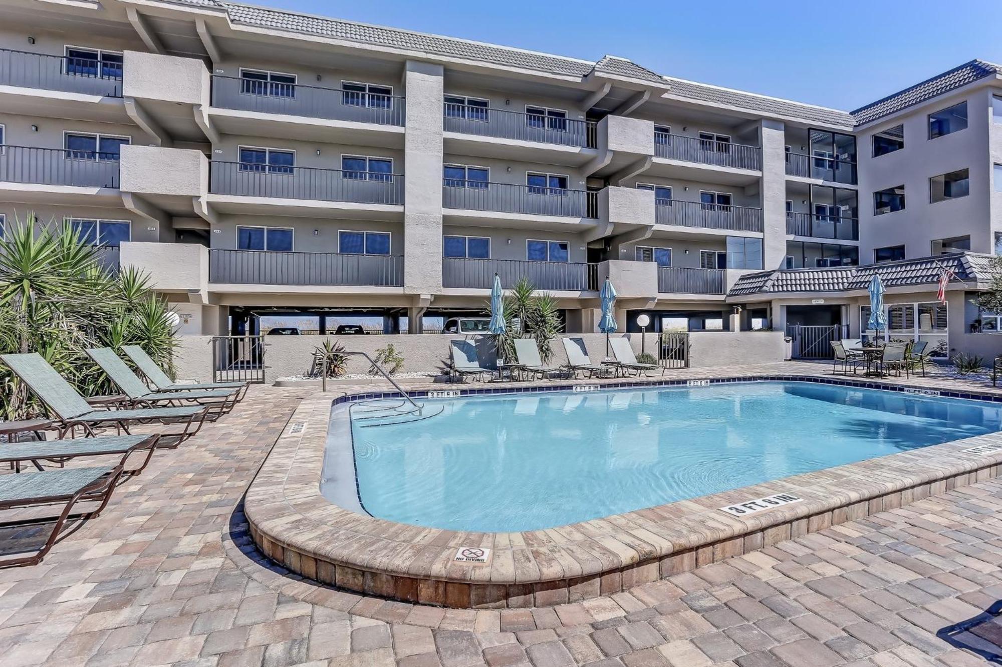 Apartment Oceans Of Amelia - 204 Fernandina Beach
