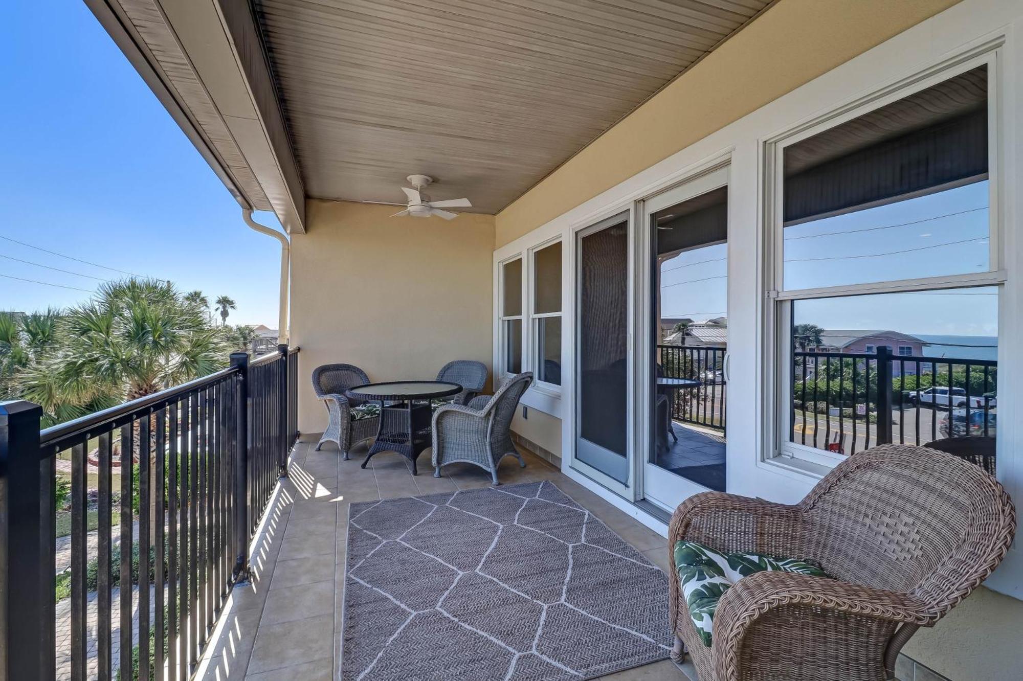 Petfriendly Fletcher Apartment