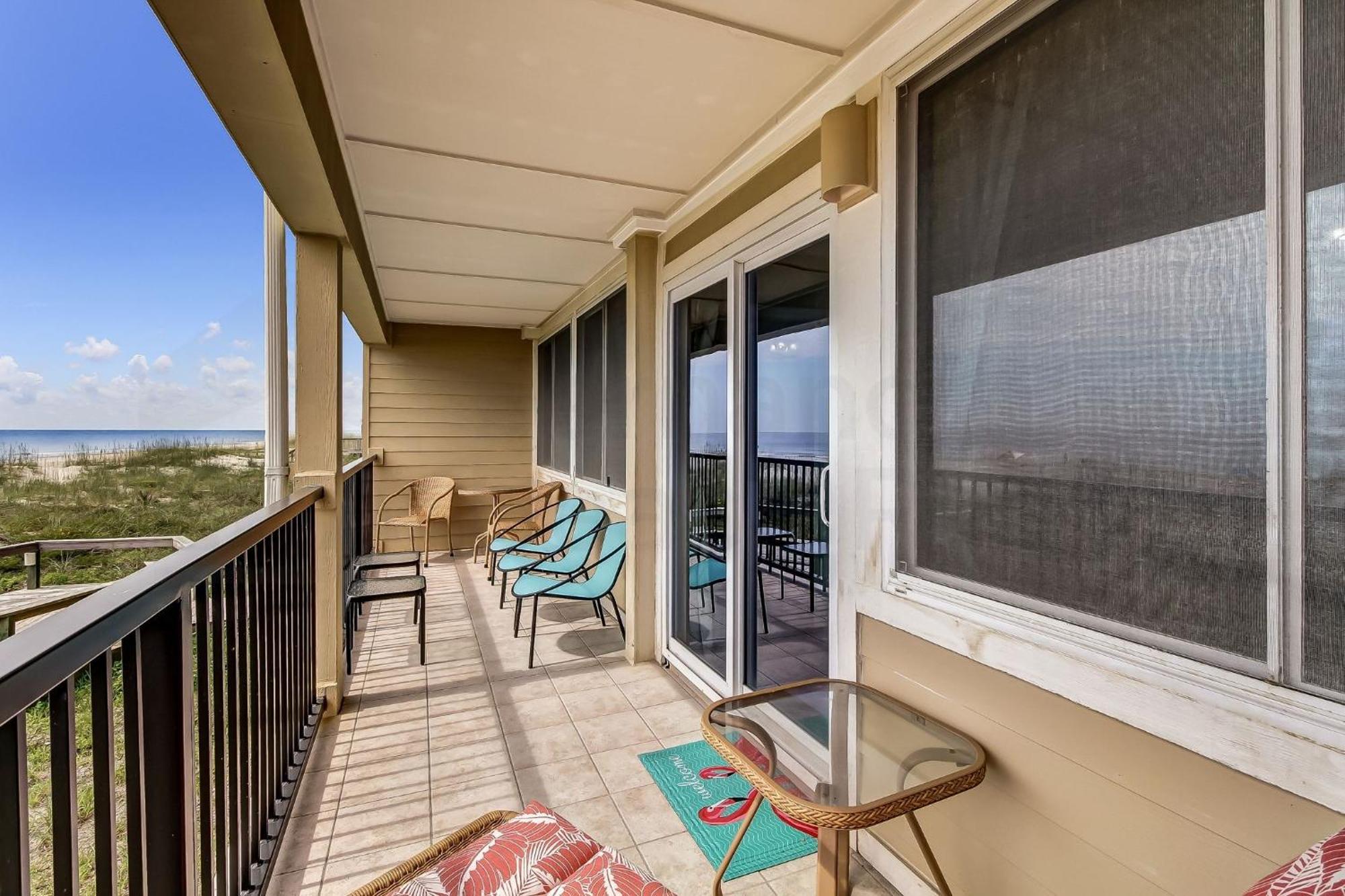 Dogfriendly Oceanfront