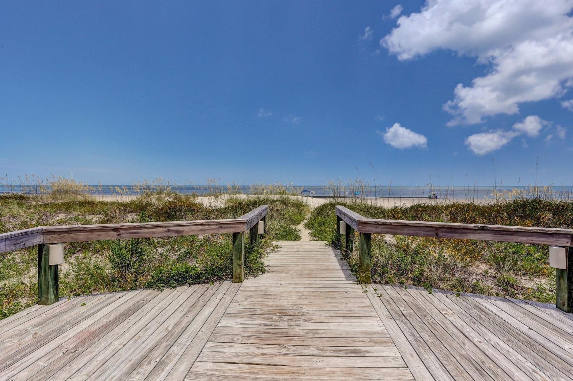 Dogfriendly Oceanfront Apartment *