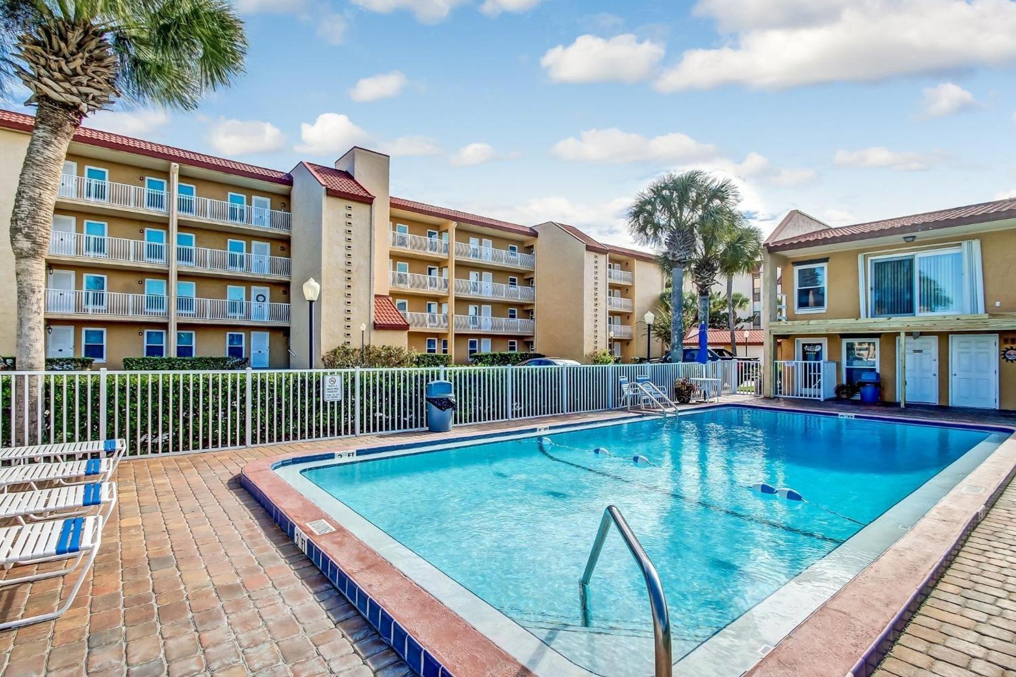 Atlantis Oceanfront Apartment Fernandina Beach
