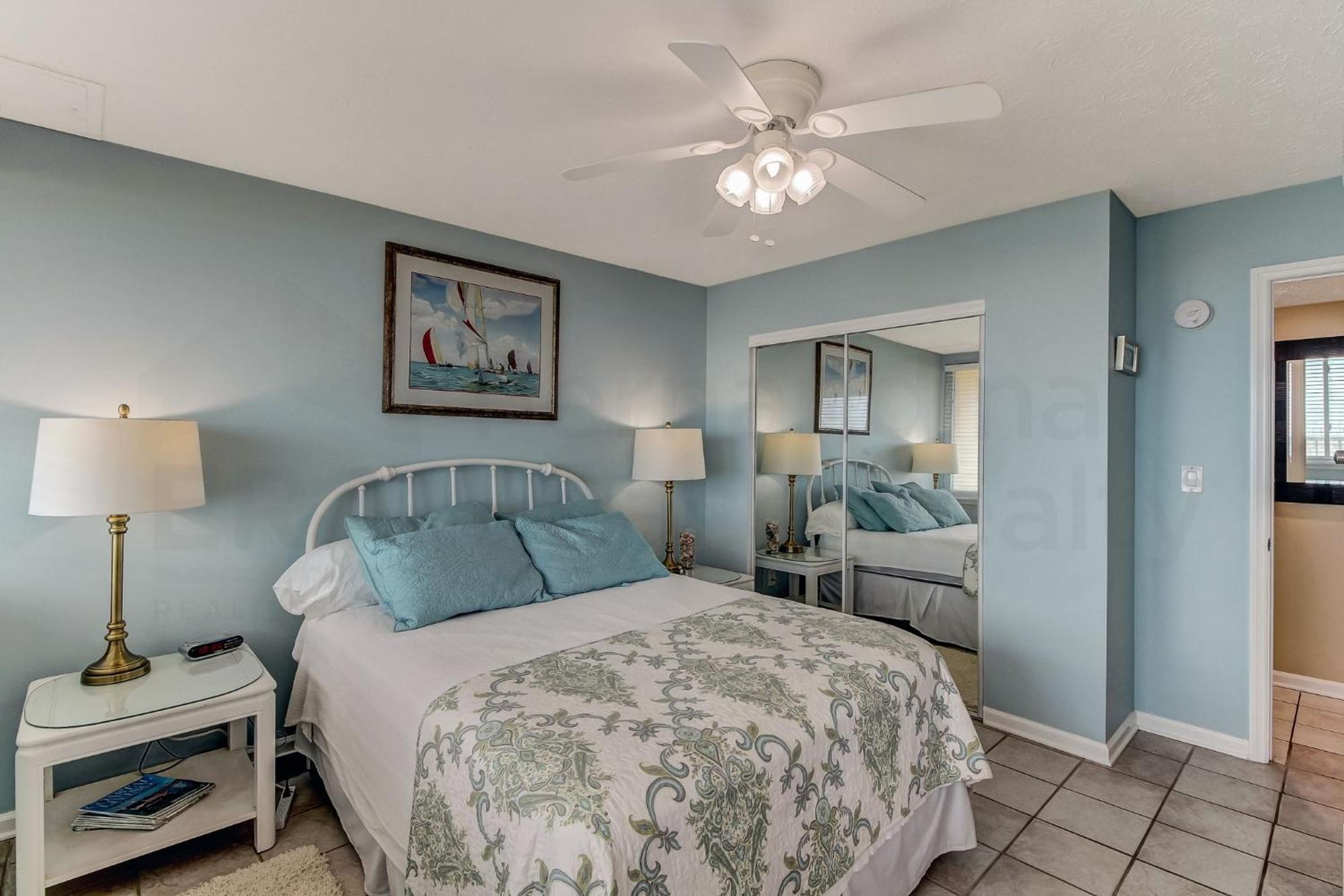 Dogfriendly Oceanfront Apartment