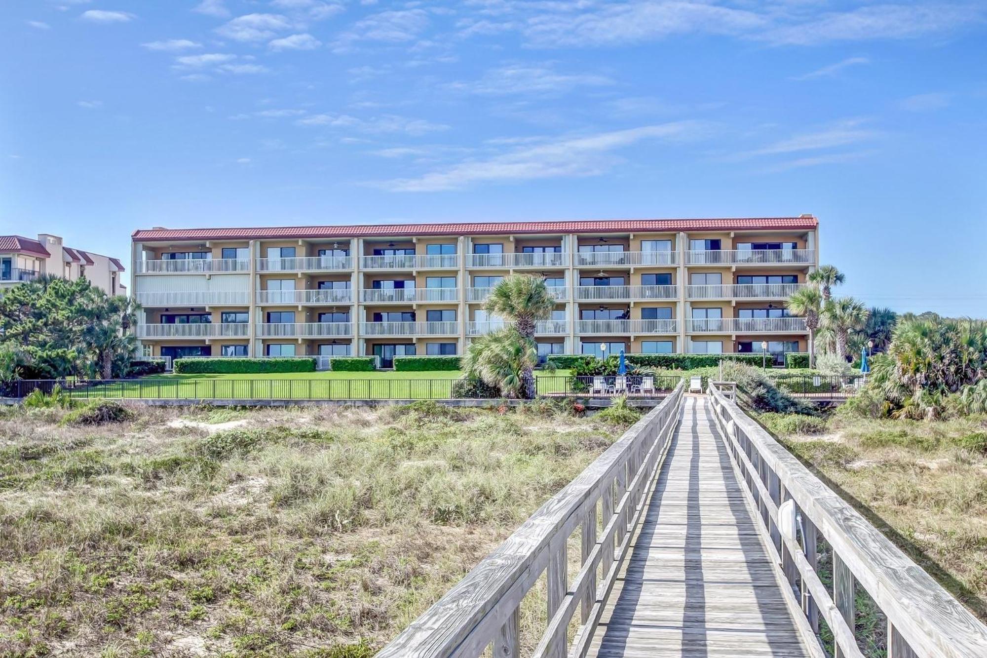Atlantis Oceanfront *